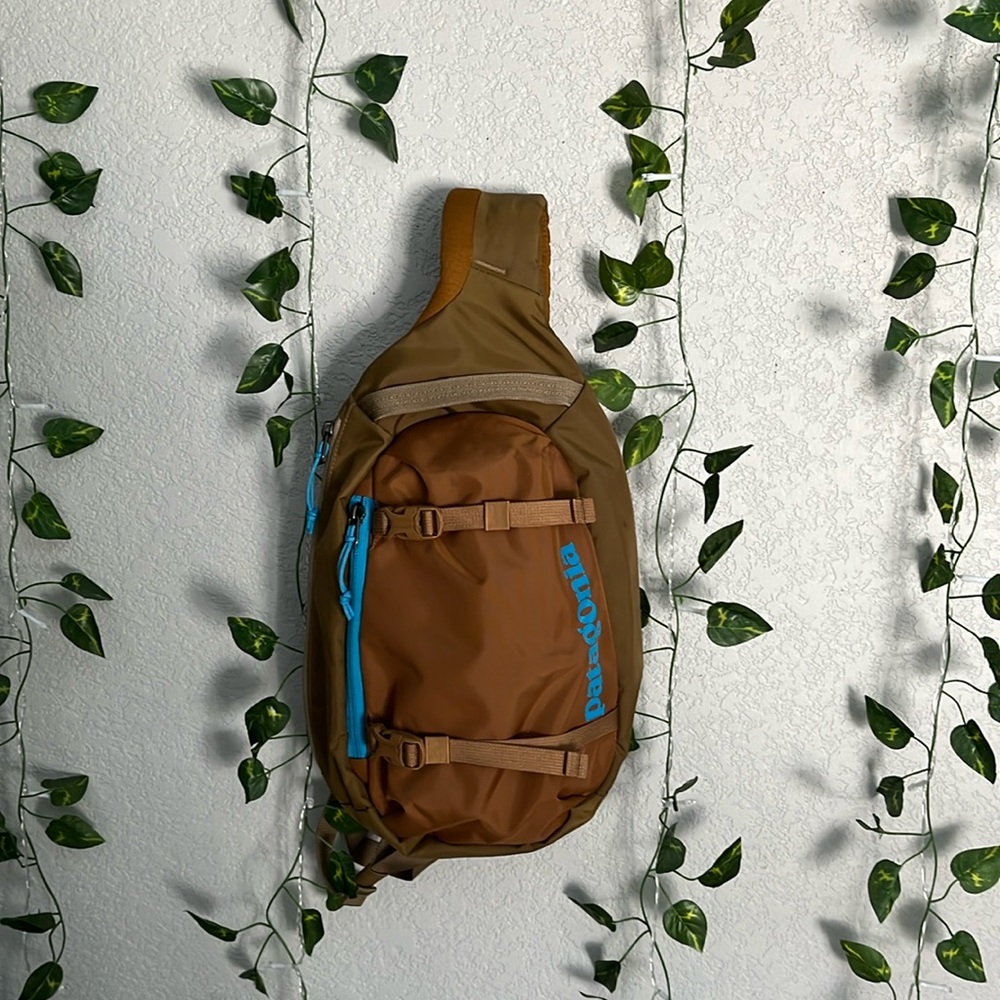 Patagonia 8L Atom Sling